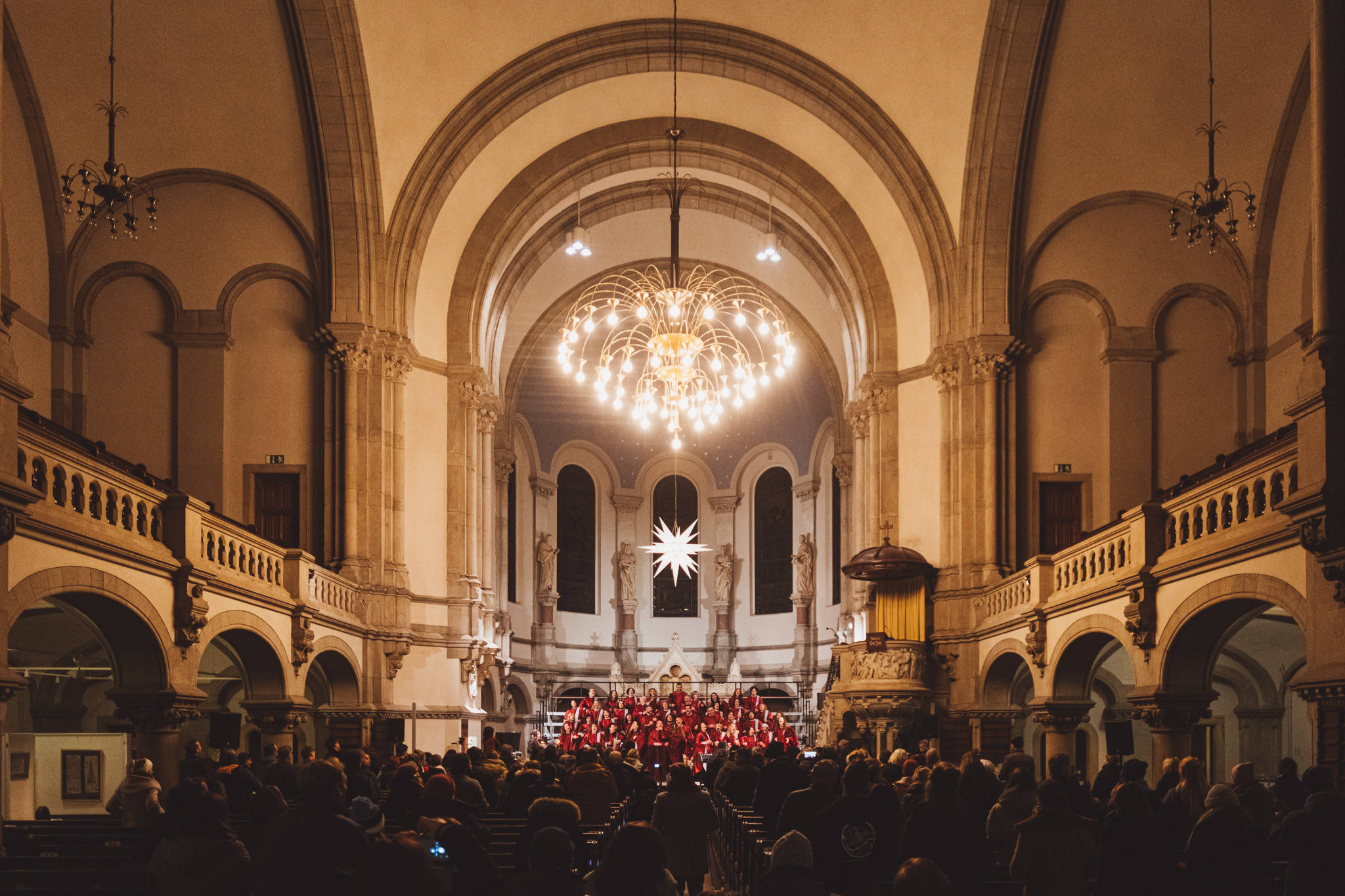 Il Castagnole Community Choir durante un concerto